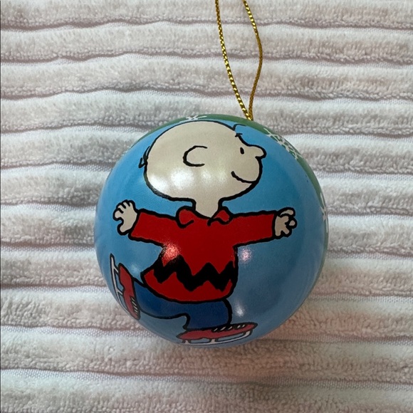 Vintage Peanuts Character Christmas Ornaments Set of 4 - Picture 6 of 6